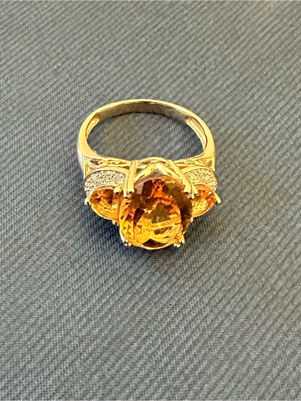 Solid 14K Yellow Gold 3-Stone Madeira Citrine Diamond Cocktail Ring 8 (5.0g)